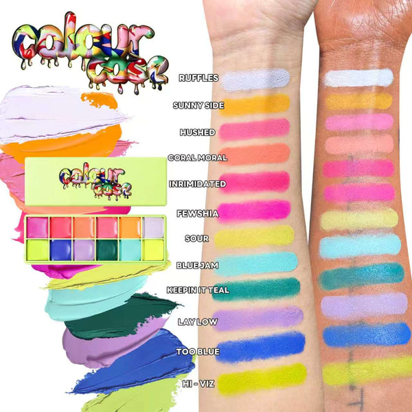 Cajas de color - Paleta de pintura cosmética y cepillo de espátula