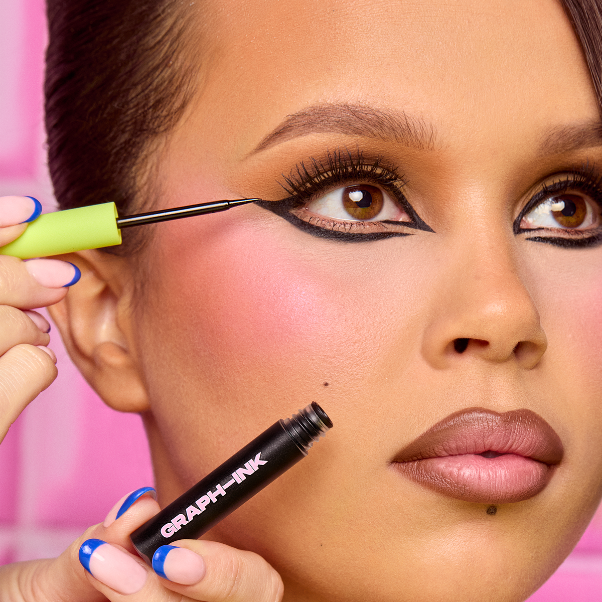 Milk Collection - Graph-ink Sparkled Liquid Eyeliner